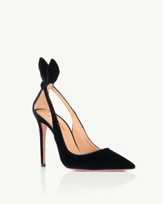 null Ladies Pumps, Velvet Heels, Designer Pumps, Pumps Shoes, Fabulous Shoes, Gold Dipped, Tie Shoes, Leather Care, Stiletto Heel