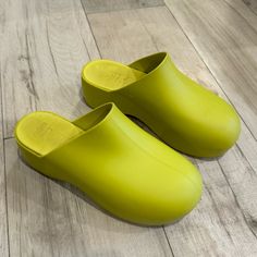 Simon Miller X Melissa Bubble Clog - Used But Good Condition Green Synthetic Mules With Round Toe, Spring Slip-on Clogs With Branded Insole, Green Slip-on Mules With Removable Insole, Green Round Toe Platform Mules, Modern Clogs With Flat Heel For Spring, Green Flat Heel Casual Clogs, Green Casual Clogs With Flat Heel, Casual Green Clogs With Flat Heel, Trendy Closed Toe Clogs With Rubber Sole