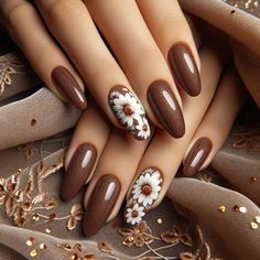 Indulge in the warmth of Golden Honey, the boldness of Cranberry Sparkle, and the coziness of Spiced Cider. Our fall nail colors are like a crackling fire on a chilly evening - they'll leave you feeling snug and stylish. Unghie Sfumate, Silver Nail Art, Chic Nail Art, Vibrant Florals, Daisy Nails, Blue Nail, Fall Nail Art, Brown Nails, Autumn Nails