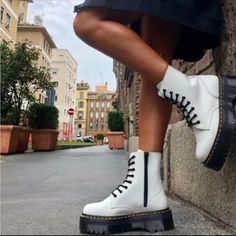 Brand New In Box White Dr Marten Jadons. Although Marked 8/39 They Fit Me At A Size 8.5 Jadon Platform Boots, White Platform Boots, Doc Martens Black, White Dr Martens, Doc Martens Women, Jadon Boots, Dr Martens White, Floral Combat Boots, Dr Martens Jadon