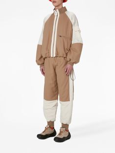 Find JW ANDERSON Bumper-hike Low-top Sneakers on Editorialist. beige calf leather branded insole round toe front lace-up fastening chunky rubber sole Holiday Boutique, Wool Flannel, J W Anderson, Jw Anderson, Boutique Online, Oversized Silhouette, White Beige, Leather Patches, Track Jacket