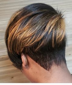 Swoosh Hair, Halle Berry Short Hair, Natural Short Cuts, Short Relaxed Hairstyles, Curly Pixie Haircuts, Tapered Natural Hair, Natural Hair Short Cuts, Haute Hair