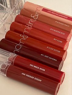 Lipgloss
Rom&nd
Viral
Beautytok
Beauty products
Make up Korean Makeup Products Aesthetic, Korean Makeup Products, Warm Tone Makeup, Makeup Products Aesthetic, Tone Makeup, How To Wear Makeup, Products Aesthetic, Makeup Package