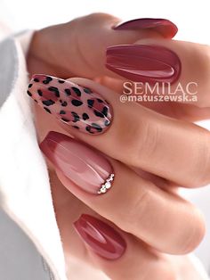 reddish brown coffin nails with a leopard print accent Red Leopard Print Nails, Leopard Nail Designs, Cheetah Nail Designs, Hair Science, Nails Designer, Cheetah Nails, Leopard Print Nails, Finger Nails, Her Nails