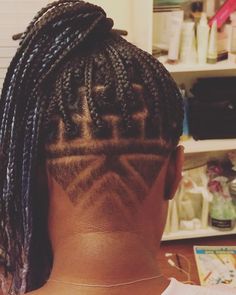 Braided Undercut Black Women, Nape Undercut Designs Black Women, Undercut Box Braids Hairstyles, Undercut Ideas For Black Women, Undercuts With Braids, Female Undercut Designs, Undercut With Braids Black Women, Undercut Braids, Undercut Hairstyles Women Black