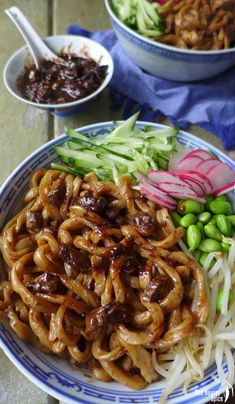 Beijing Noodles, Pork Cubes, Beijing Food, Pork Sauce, Bean Sprout, Easy Chinese Recipes, Chinese Recipes