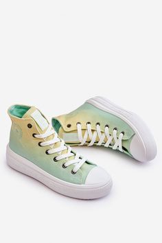 Step into a world of fashion and comfort with our High-Top Big Star Green Gradient Sneakers. Crafted from high-quality textile material, these women's high-top sneakers not only showcase the iconic Big Star brand logo but also prioritize comfort with a soft fabric insole. The classic lace-up model, delicate platform, and non-slip sole make these sneakers a perfect blend of style and functionality. Explore the entire collection of BIG STAR shoes and elevate your footwear game. 1. Gradient Glamour Sneakers Multicolor, Thigh Boot, Star Logo, Star Shoes, Flip Flop Slippers, Trainer Sneakers, Big Star, Guess Jeans, Shoes Trainers