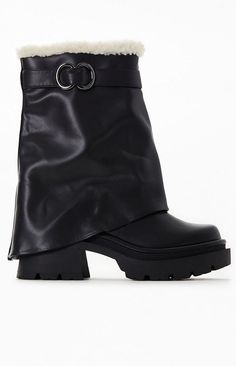 Women's Noah Faux Leather Lined Lug Sole Boots Black Winter Boots, Lug Sole Boots, Funky Shoes, Rounded Toe Boots, Stylish Boots, Comfortable Boots, Lug Sole, Winter Wardrobe, Pacsun