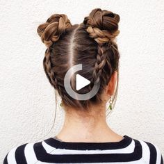 Check out 14 different types of braids for everyday or more sophisticated occasions. Learn to do and get inspired with the photos. #longhairstyles Hairstyles Space Buns, Braided Buns, Double Buns, Dutch Braids, Double Dutch, Space Buns, Game Day Hair, Bridesmaid Hair Updo, Braided Hairstyles Tutorials