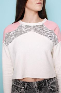 This piece is a soft and comfortable jumper handmade with 100% cotton fabrics. It has an eye-catching combination of different textures. The fit is straight and the cut is slightly cropped; besides a regular length is also available. Womens Sweaters, Minimal Style, Different Textures, Cotton Fabrics, Minimal Fashion, Georgia, Lace Top, Jumper, Spain