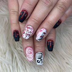 Jigsaw Nail Art, Saw Nail Designs, Short Scary Nails, Scary Halloween Nails Design Short, Halloween Nails Movies, Halloween Nails Scary Movie, Saw Nail Art