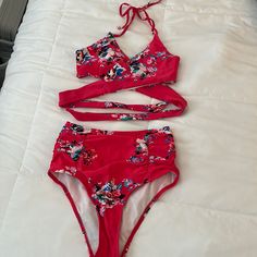 New, Never Worn Item. Size: Usa 4. Red Floral Two Piece Swimsuit, Super Cute. I Lost Weight And It Doesn’t Fit Now. Brand: Cocoship Red Floral Print Sleeveless Swimwear, Red Stretch Swimwear With Floral Print, Red One-piece Swimwear With Floral Print, Red Floral Print One-piece Swimwear, Red Floral One-piece Swimwear, Black Bathing Suit Top, Red Two Piece, 2 Piece Swimsuit, Floral Two Piece