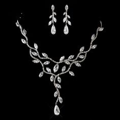 Silver CZ Crystal Vine Leaf Design Bridal Wedding Prom Necklace Jewelry Set Silver Necklace Prom, Bridal Statement Necklace, Silver Engraved Bracelet, Hammered Silver Jewelry, Prom Necklaces, Fine Silver Jewelry, Ring Emerald, Silver Jewellery Sets, Brighton Jewelry