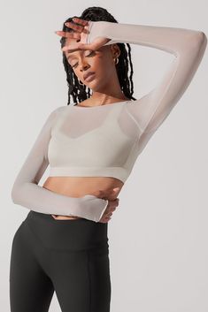 The ethereal long sleeve mesh bra we’d envision a princess would do Pilates in. And yes, it has thumbholes. Coquette Long Sleeve, Popflex Active, Dance Fits, Bra Deals, Short Bra, Leggings Hoodie, Bra Dress, Mesh Bra, Swimming Workout