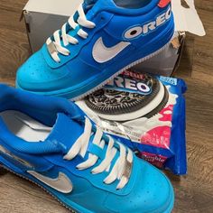 Nike Shoes Women Fashion, Custom Shoes Men, Custom Sneakers Diy, Custom Shoes Diy, Nike Shoes Air Force, Jordan Shoes Girls, Jordan Shoes Retro, Custom Nike Shoes, All Nike Shoes