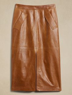 Brown Leather Skirt Outfit, Green Blazer Outfit, Linen Style Fashion, Shiny Skirts, Brown Leather Skirt, Leather Skirt Outfit, Utilitarian Style, Leather Midi Skirt, Honey Brown