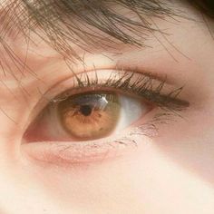 Mekap Mata, Korean Eye Makeup, Pink Eyes, Asian Makeup, Pretty Eyes, Eye Art, Red Eyes