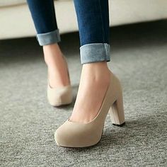 Hak Tinggi, Thick High Heels, Heels Aesthetic, Chunky Heel Pumps, Suede High Heels, Prom Heels, Round Toe Shoes