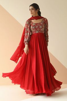 Karwachauth Dress Ideas Suit, Karwa Chauth Dress Latest, Diwali Dress, Red Sarees, Red Anarkali, Anarkali With Dupatta, Anarkali Dresses, Black Lehenga, India Style