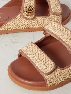 Luxury Summer Sandals With Textured Footbed, Designer Open Toe Sandals With Woven Leather, Luxury Brown Sandals With Woven Sole, Luxury Textured Sole Sandals For Spring, Brown Intrecciato Weave Sandals For Beach, Spring Gucci Leather Sandals, Gucci Leather Sandals For Spring, Gucci Casual Sandals For Vacation, Luxury Woven Leather Sandals For Vacation