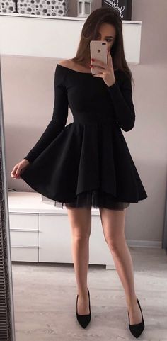 Cute Long Sleeve Dresses For Teens, Party Wear Dresses Western Short, Simple Hoco Dresses, Simple Formal Dresses, Plus Size Homecoming Dresses, Black Prom Dress Short, Simple Homecoming Dresses, Short Red Prom Dresses, Homecoming Dress Short