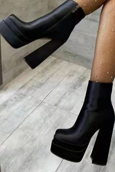 Platform Block Heel Ankle Boots, Black Platform Heels Boots, Plain Black Heels, Boot Heels, Trendy Bikinis, Black Shoes Heels, Chic Heels