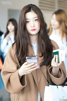 Korean Photoshoot, Kim Yoo Jung, Asian Kids, Basic Dress, Korean Idol, Autumn Outfit, Makeup Inspo, Korean Girl