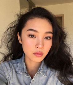 Asian Eyebrows, Minimalist Makeup, How To Draw Eyebrows, Minimal Makeup, Beauty Make-up, Pinterest Makeup, Trendy Makeup, Glowy Makeup