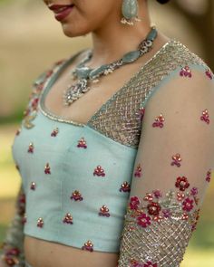 Studio 149, Blouse Designs Aari Work, Pink Blouse Designs, Blouse Maggam Work, Maggam Work Blouse, Wedding Saree Blouse, Saree Blouse Neck Designs, Wedding Saree Blouse Designs