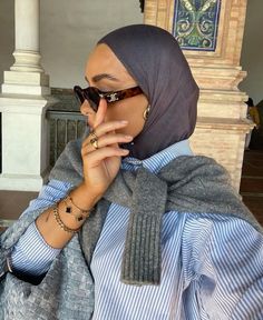 Blue Clothes Aesthetic, Are We Friends, Outfit Ideas Muslim, Hijabi Summer Outfits, Modest Winter Outfits, New Hijab, Modest Outfit Ideas, Mode Hijabi