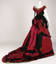 Late 1870s British silk dress (ball gown) Historical Gowns, Antique Dress, Historical Dresses