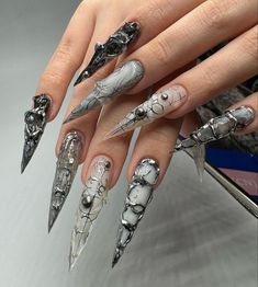 Rave Nails, Blood Nails, Metallic Nails Design, Sharp Nails, Asian Nails, Hippie Nails, Punk Nails, Nail Effects, Gothic Nails