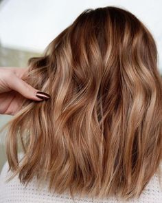 Copper, golden, honey blonde balayage hair color #haircolor #blondes #balayage Low Light Hair Color, Carmel Hair Color, Caramel Blonde Hair, Honey Hair Color, Blond Balayage, Hair Color Caramel, Balayage Blonde, Caramel Hair, Golden Honey