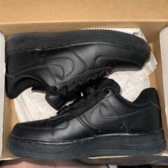 Women’s Nike Black Air Forces Size 7. I Have Worn These About 5 Times In The Past 2 Years That I Have Had Them. They Are Still Pretty Much Brand New And Are In Good Condition. Nike Air Max Black, Nike Air Max Pink, Air Max 90 Women, Nike M2k, Rare Nikes, White Shoes Sneakers, Air Forces, Nike Air Force Ones, Air Max Women