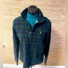 This Is A Big Kids Xxl. I Wear A 4-8 Top In Ladies And This Fits Me Like A Comfortable Small. Green Half-zip Winter Top, Winter Half-zip Green Tops, Fall Sweatshirt With Pockets, Winter Green Half-zip Top, Casual Plaid Long Sleeve Sweatshirt, Casual Long Sleeve Plaid Sweatshirt, Green Half-zip Outerwear For Fall, Preppy Long Sleeve Fall Sweater, Preppy Green Tops For Fall