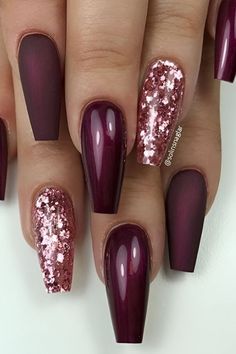 When it comes to burgundy chrome nails, there are so many design possibilities to choose from. Whether you prefer simple, elegant nails or something more detailed and artistic, the options are endless. Burgundy chrome gives off a high-shine, almost mirror-like effect that’s perfect for showcasing your nail art.  Some popular designs include adding intricate details like metallic stripes, tiny rhinestones, or subtle glitter accents. You can also try geometric patterns or mix in other colors like Dramatic Nails Designs, Plum Nails With Design, Burgundy Chrome Nails, Gold Holiday Nails, Red Wedding Nails, Simple Elegant Nails, Neutral Nail Art Designs, Maroon Nail Designs, Burgundy Acrylic Nails