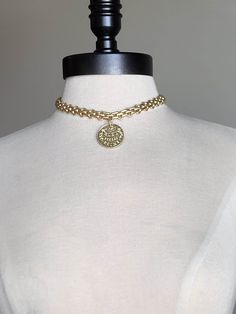 READY TO SHIP - Elevate your style with this stunning piece featuring a wide gold multilink chain adorned with a French Champaign coin pendant. The intricate detailing of the pendant adds a touch of vintage charm, making it the perfect accessory for both casual and dressy occasions. Stand out from the crowd and add a touch of elegance to any outfit with this unique and eye-catching necklace. Perfect for gifting or as a special treat for yourself. Gold-plated Coin Necklace With Figaro Chain, Gold-plated Figaro Chain Coin Necklace, Gold Medallion Coin Necklace With Figaro Chain, Gold Plated Coin Necklace With Figaro Chain, Gold Coin Necklace With Figaro Chain Pendant, Gold Coin Pendant Necklace With Figaro Chain, Gold-tone Medallion Coin Necklace, Gold-tone Medallion Chain Necklace, Tarnish Resistant, Elegant Gold-tone Coin Necklace