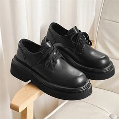 Men's Working Leather Shoes Lace Up Shoes Breathable Retro Black Casual Shoes for Men Outdoor Platform Zapatillas Hombre Season: Summer Upper Material: Split Leather Fit: Fits true to size, take your normal size Model Number: 50171 Closure Type: SLIP-ON Item Type: Casual Shoes Fashion Element: Sewing Department Name: ADULT Outsole Material: Rubber Pattern Type: Solid Feature: Breathable Feature: Massage Occasion: Casual Insole Material: PU Lining Material: NONE update.24.06 Tips:1. This is NOT S Outdoor Platform, Leather Shoe Laces, Black Casual Shoes, Casual Shoes For Men, Shoes Lace, Derby Shoes, Up Shoes, Shoes For Men, Shoes Fashion