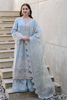 Desi Clothing, Asian Clothing, Pakistan Dress, Desi Outfits, Modest Bridal, Mehendi Outfits, Nikkah Dress, Fancy Clothes, Pakistani Style