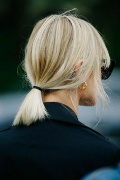 Longbob Hair, Hair In A Ponytail, Linda Tol, Casual Hair, Haircut Blonde, A Ponytail, Blonde Hair Looks, Hair Medium, Short Blonde Hair