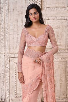 Full Sleeve Sweetheart Neck Blouse Designs, Net Full Sleeve Blouse Designs, Fitted Pre-draped Saree With Lace Work For Wedding, Peach Pre-draped Saree For Wedding, Sweetheart Neckline Blouse Saree, Fitted Peach Sets With Intricate Embroidery, Elegant Peach Choli For Wedding, Peach Traditional Drape Blouse For Wedding, Fitted Pink Choli With Lace Work