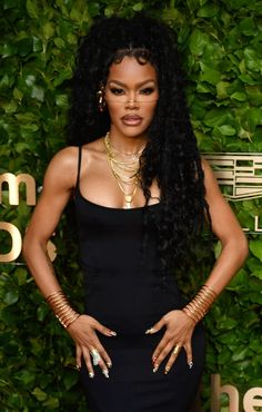 Teyana Taylor Dress, Teyana Taylor Photoshoot, Teyana Taylor Hair, Teyana Taylor Locs, Diy Clothes Projects, Celebrity Film, Icy Girl, Modeling Tips