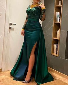 Dark Green Mermaid Lace Sleeves V-neck Satin Dresses With Split Style：3716 Dresses Process Time: 10 to 12 days Customized :Yes Shipment Method: DHL,Fedex,Aramex Delivery Time: 3 to 7 Work Days Green Satin Prom Dress, Green Mermaid Prom Dress, Dark Green Prom Dresses, Mermaid Green, Cheap Prom Dresses Long, Emerald Dresses, Green Mermaid, Evening Dresses With Sleeves, Sequin Prom Dresses