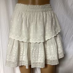 Beautiful Antique Lace And Embroidery On This Ruffled Eyelet Mini Skirt In Antique White / Ivory. Size Large. Length From Waist 17.5”. Waist Laying Flat 14”. Waist Is Elasticated. Excellent Lightly Preowned Condition. No Marks Or Damage Of Any Kind. Fully Lined, 100% Cotton. Made In India. Ruffle Mini Skirt, Causal Outfits, Antique Lace, Eyelet Lace, Antique White, Lace Skirt, Mini Skirt, Womens Skirt, Mini Skirts