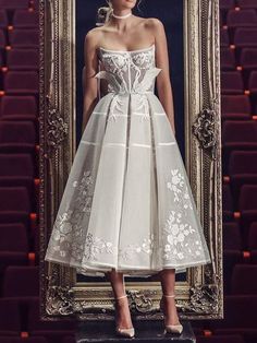 New Arrival Look Gatsby, My Wedding Dress, Makijaż Smokey Eye, Summer Wedding Outfits, Dresses To Wear, Glam Dresses, Dresses To Wear To A Wedding, Gorgeous Gowns, Dream Wedding Dresses