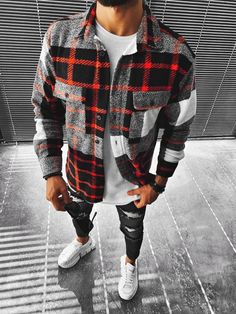 Winter Long Sleeve Patchwork Shirt, Casual Patchwork Shirt For Winter, Casual Winter Patchwork Shirt, Casual Red Shirt With Pockets, Red Winter Tops With Pockets, Red Flannel Shirt For Winter, Red Casual Long Sleeve Shirt, Red Long Sleeve Winter Shirt, Red Long Sleeve Shirt With Pockets