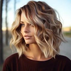 Cute Medium Layered Haircuts, Shoulder Length Hair For Middle Aged Women, Medium Shag Lob Haircut, Hair Idea For Blondes, Blonde Hair In 40s, Millenial Haircut Women, Lobs With Layers, Shag Hairstyles Medium Blonde, Medium Length Haircut With Blonde Highlights