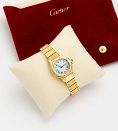 Original Cartier Watch 18K Gold Ladies Cartier Watch Santos Ronde Luxury Watch This Original Cartier Watch from 1980 is a luxurious timepiece for ladies, crafted in elegant 18k gold. The Santos Ronde model showcases Cartier's timeless design and superior craftsmanship, making it a standout accessory. As a symbol of sophistication and luxury, this watch is the perfect blend of style and precision. Product details:  Weight: 84.5g  Length: 17cm  With official Cartier full service report from 7 Nove Womens Watches Luxury, Cartier Watch, Watch Model, Wrist Watches, Luxury Watch, Cartier, Romania, Time Piece, Womens Watches