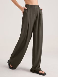 DETAILS
Composition: 65% Polyester, 35% Rayon
Design: Plain
Style: Casual
Thickness: Thin
Sheer: No
Material: Woven Fabric
Pant type: Wide Leg
Occasion: Leisure
Pattern: Plain Outfit Oversize, Trousers Details, Oversized Pants, Jeans Overall, Jeans Cargo, Long Midi Dress, High Waist Pants, Dark Olive Green, Maxi Robes