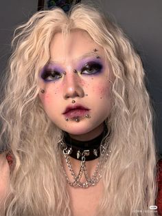 Pretty Goth Makeup, Goth Makeup Looks, Punk Makeup, Bold Makeup Looks, Swag Makeup, Purple Makeup, Alternative Makeup, Cool Makeup Looks